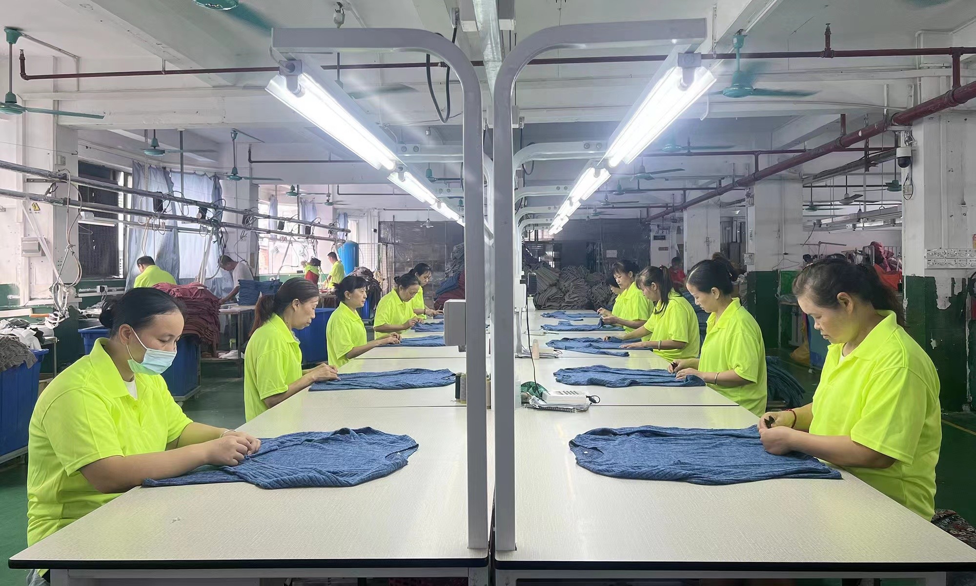 Guangzhou Vinas clothing technology Co., LTD สายการผลิตของโรงงาน