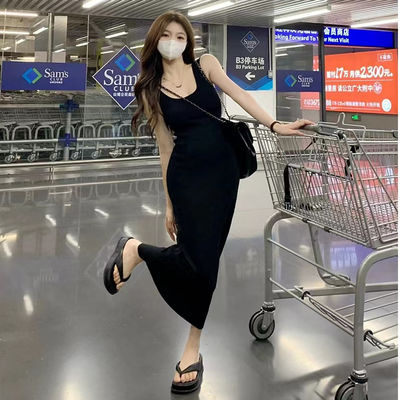 สไตล์ เซ็กซี่ สวมชุดสล็อปหวาน สีรส สลิมฟิต สีชมพู