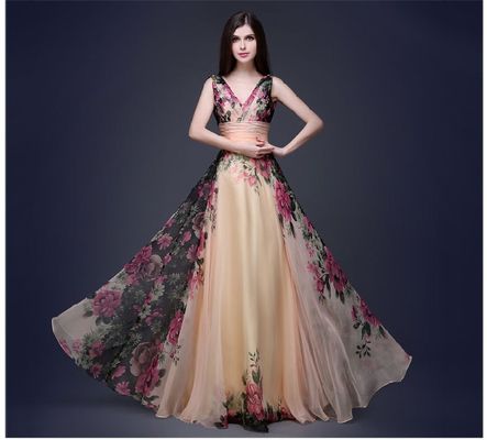 ชุดเย็นสลิมฟิตสวยงาม ชุดดอกไม้อลังการที่มีไหล่
