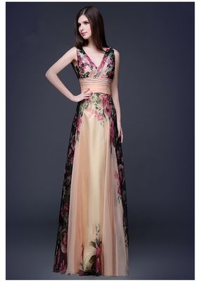 ชุดเย็นสลิมฟิตสวยงาม ชุดดอกไม้อลังการที่มีไหล่