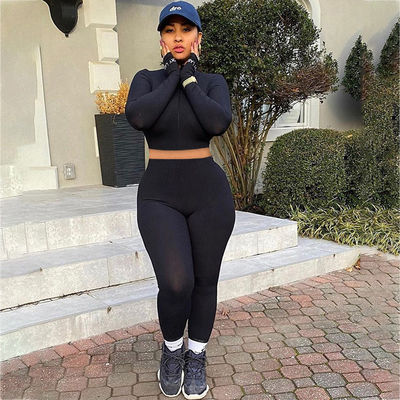 ซิปเปอร์ 2 ชิ้น สปอร์ตเซ็ต คอสูง ช่องขีด Letter Sexy Gym Wear